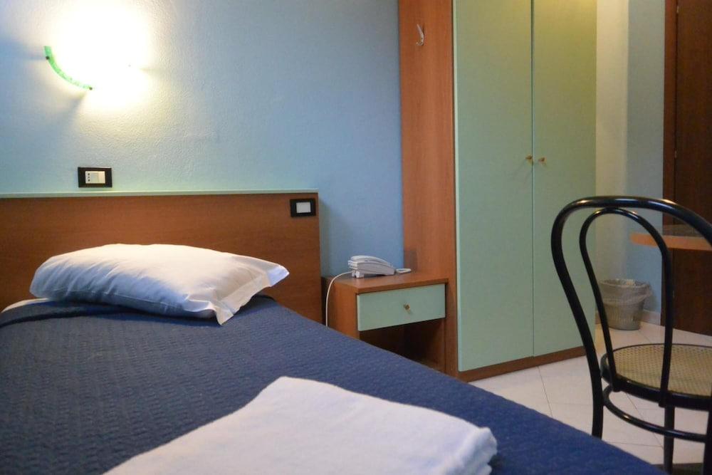 Hotel Mercurio Milano Ngoại thất bức ảnh